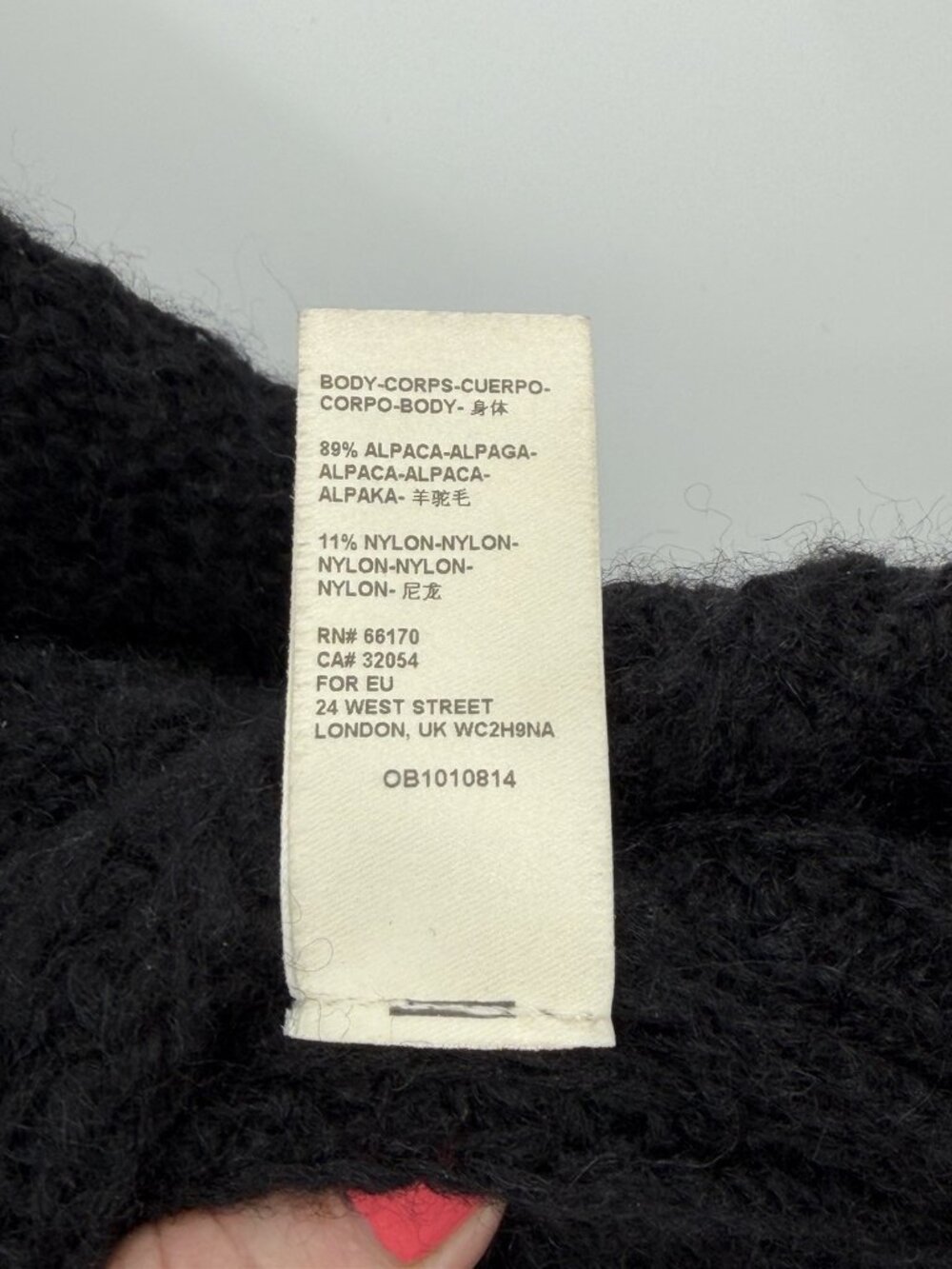 FREE PEOPLE Women's Black Semi-Loose Knit Oversize Alpaca Blend Crop Sweater SM - Picture 4 of 5